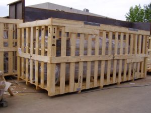 Imballo con gabbia di legno per valvole industriali verniciate (1)